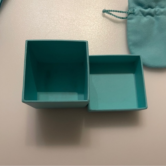 Tiffany&Co. box and dust bag empty packaging earrings bracelet necklace - Picture 3 of 6